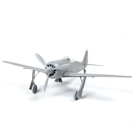 Сборная модель: Немецкий истребитель Фокке Вульф FW-190A4, З-7304