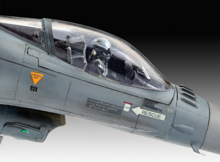 Сборная модель: REVELL Многофункциональный истребитель F-16 Mlu 31 Sqn "Клейне-Брогель" 1:72, подарочный набор UT-63860