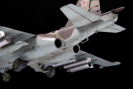Сборная модель: Советский штурмовик Су-25 (масштаб 1/48) З-4807