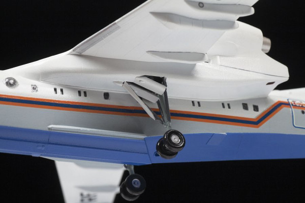Сборная модель: Российский самолет-амфибия Бе-200ЧС, З-7034