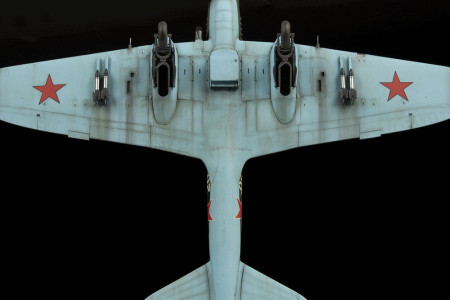 Сборная модель: Советский двухместный штурмовик Ил-2 (обр. 1943) 1/48 З-4826