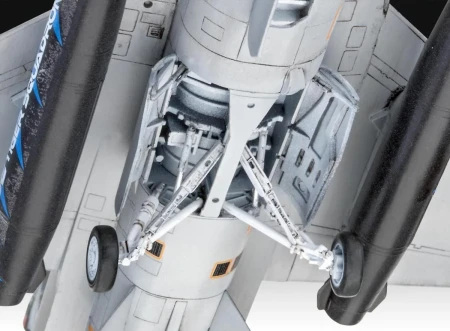 Сборная модель: REVELL Легкий истребитель F-16D Fighting Falcon 1:72, подарочный набор UT-63844
