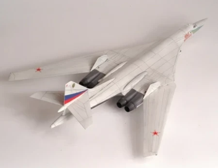 Сборная модель: Самолет "Ту-160", З-7002
