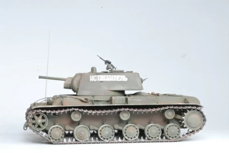 Сборная модель: Советский танк КВ-1, З-3539