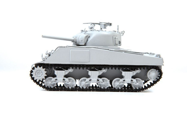 Сборная модель: Американский средний танк М4А2(75) "Шерман", З-5063