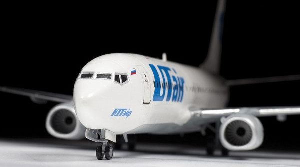 Сборная модель: Самолет "Боинг 737-800", подарочный набор, З-7019ПН